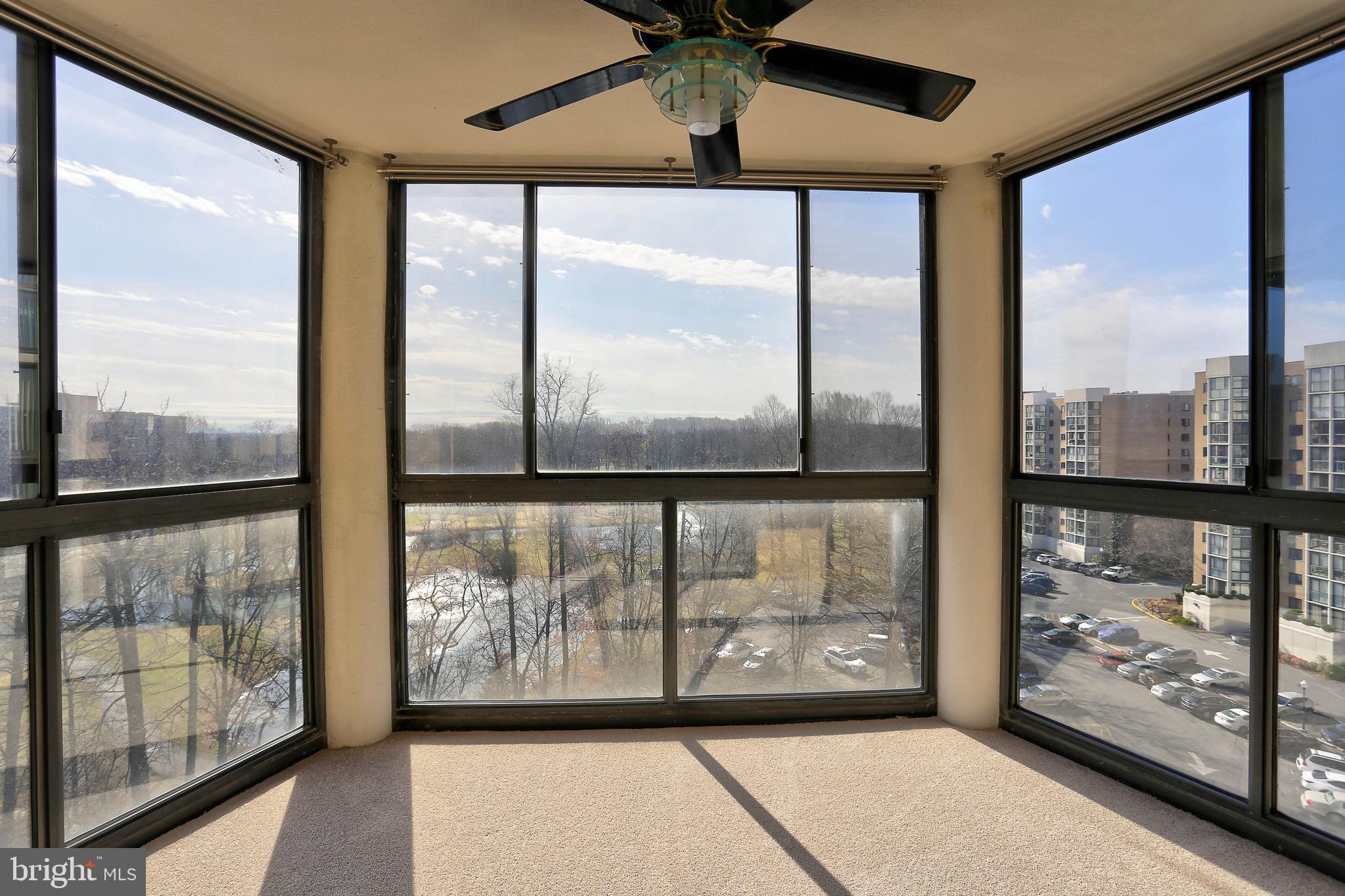 LEISURE WORLD - Residential