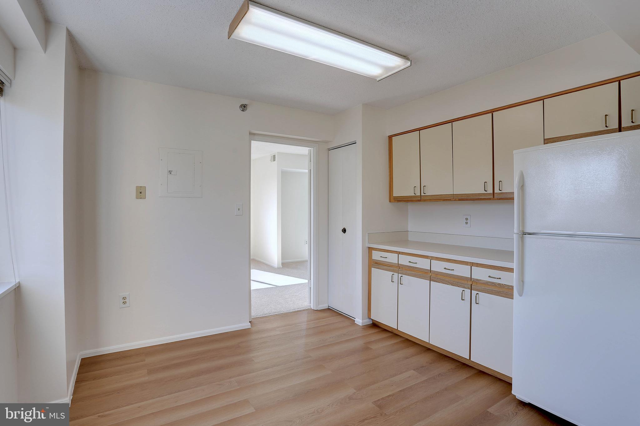 LEISURE WORLD - Residential