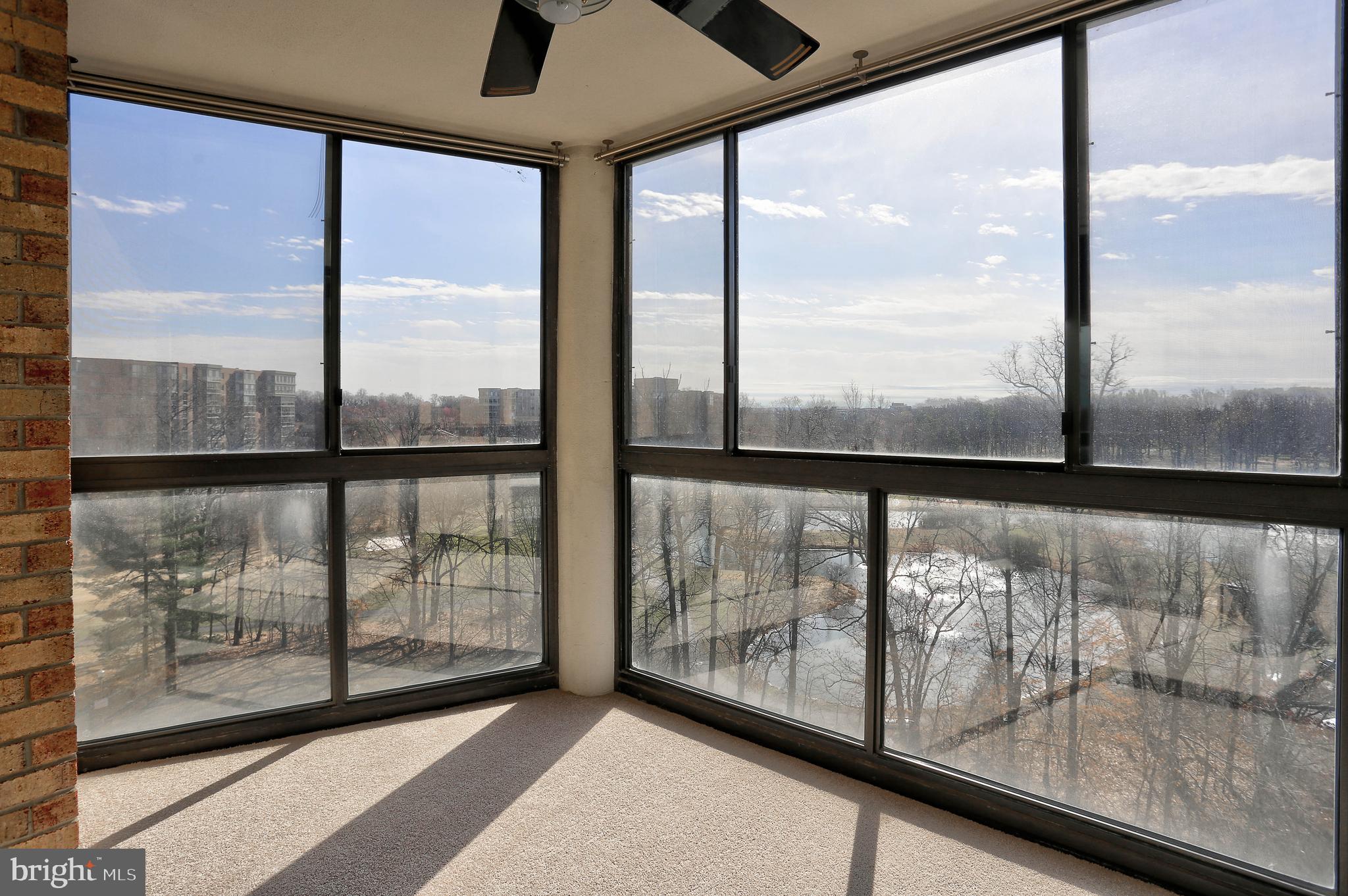 LEISURE WORLD - Residential