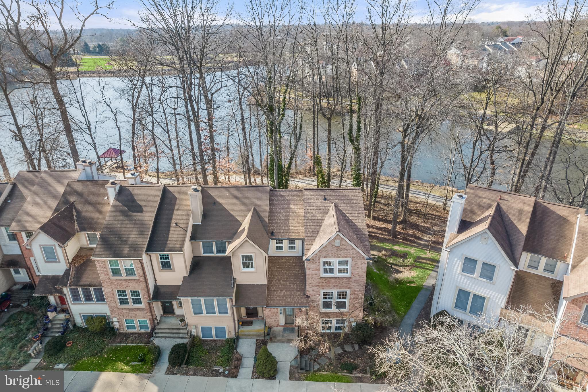 VILLAGE OF OWEN BROWN - Residential