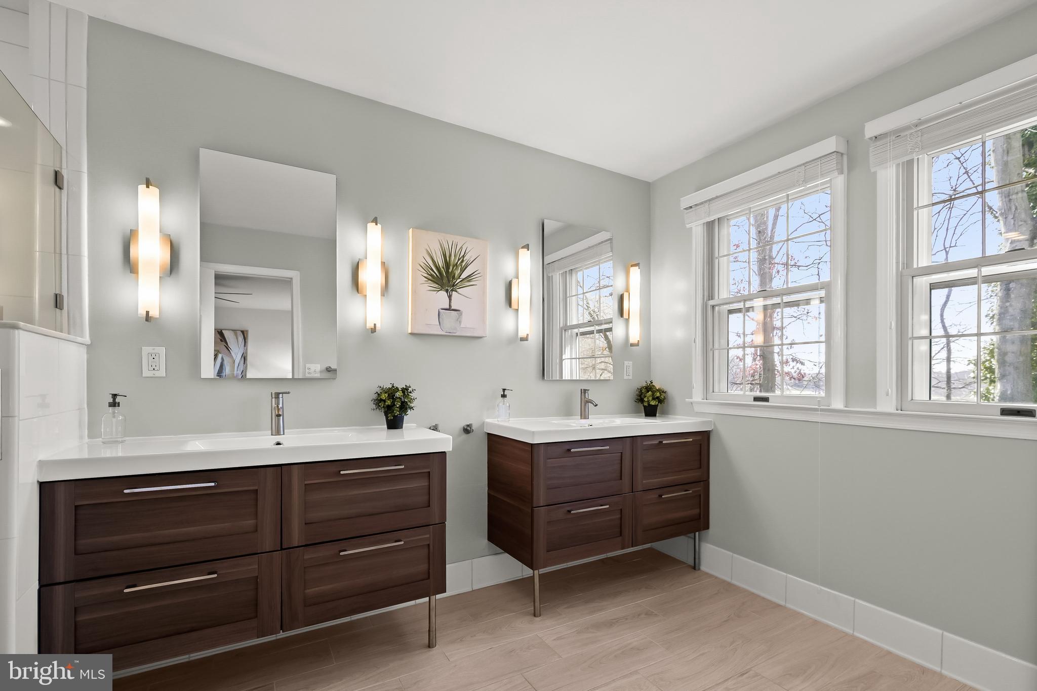 VILLAGE OF OWEN BROWN - Residential