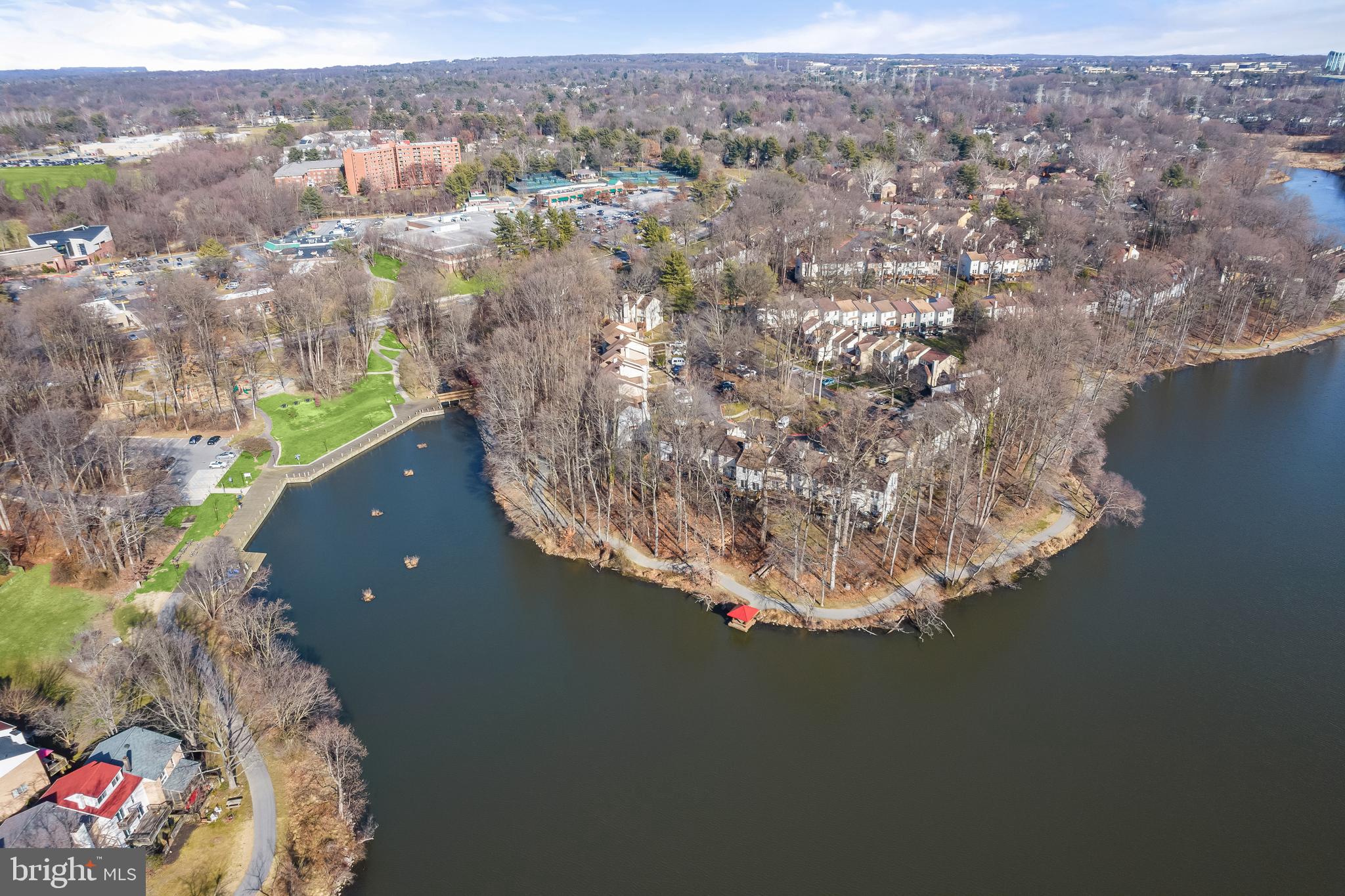 VILLAGE OF OWEN BROWN - Residential