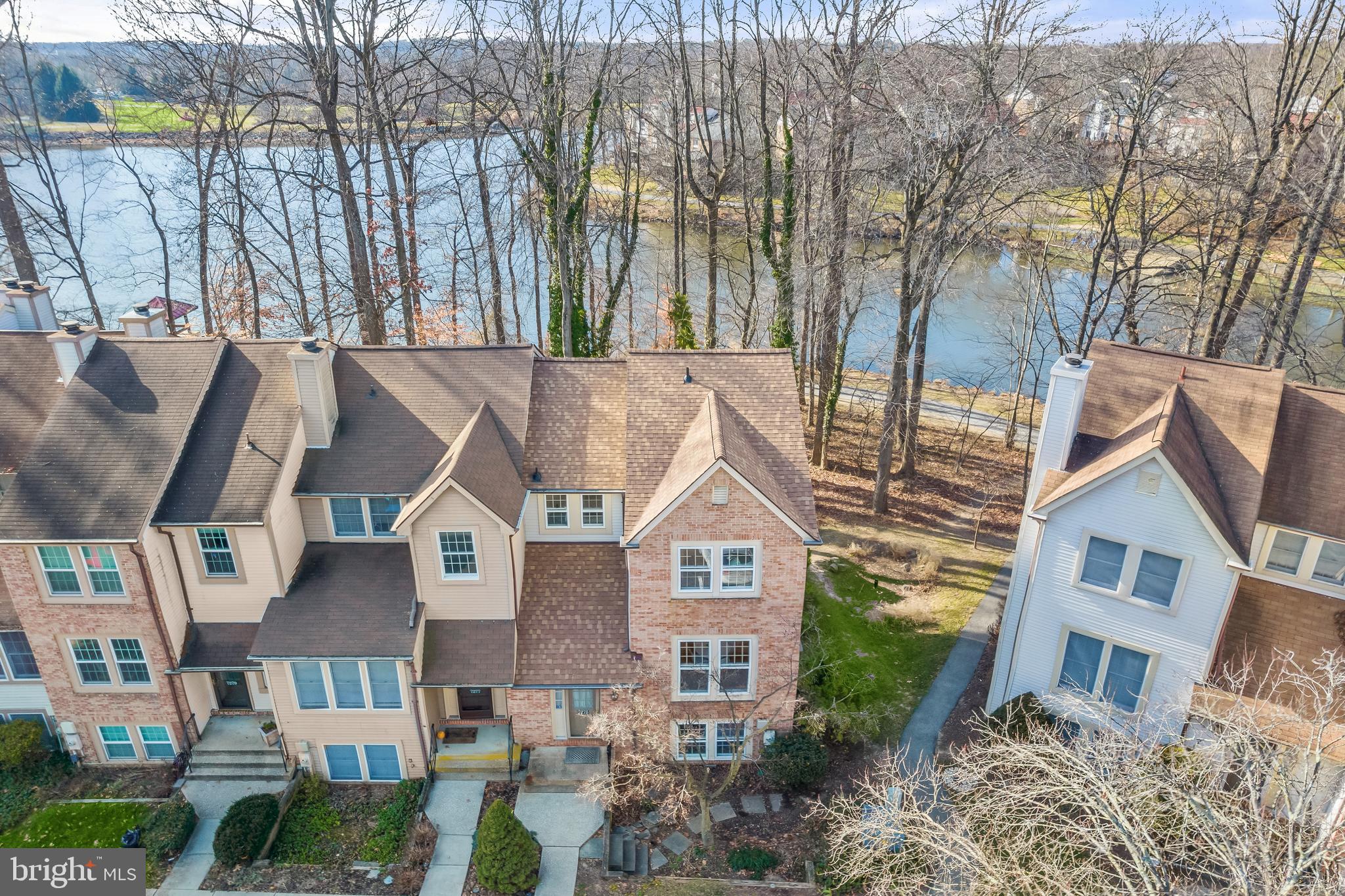 VILLAGE OF OWEN BROWN - Residential