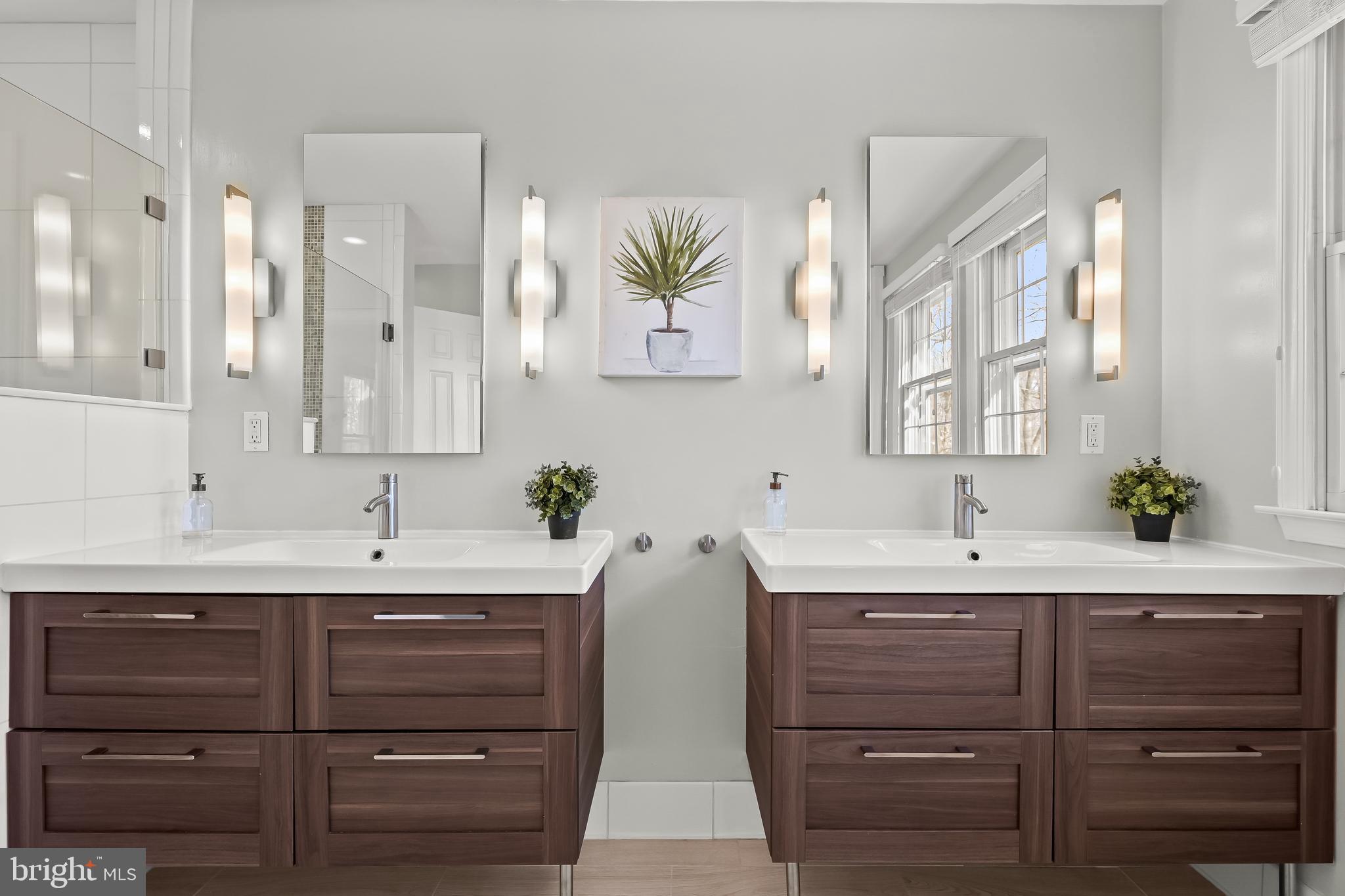 VILLAGE OF OWEN BROWN - Residential