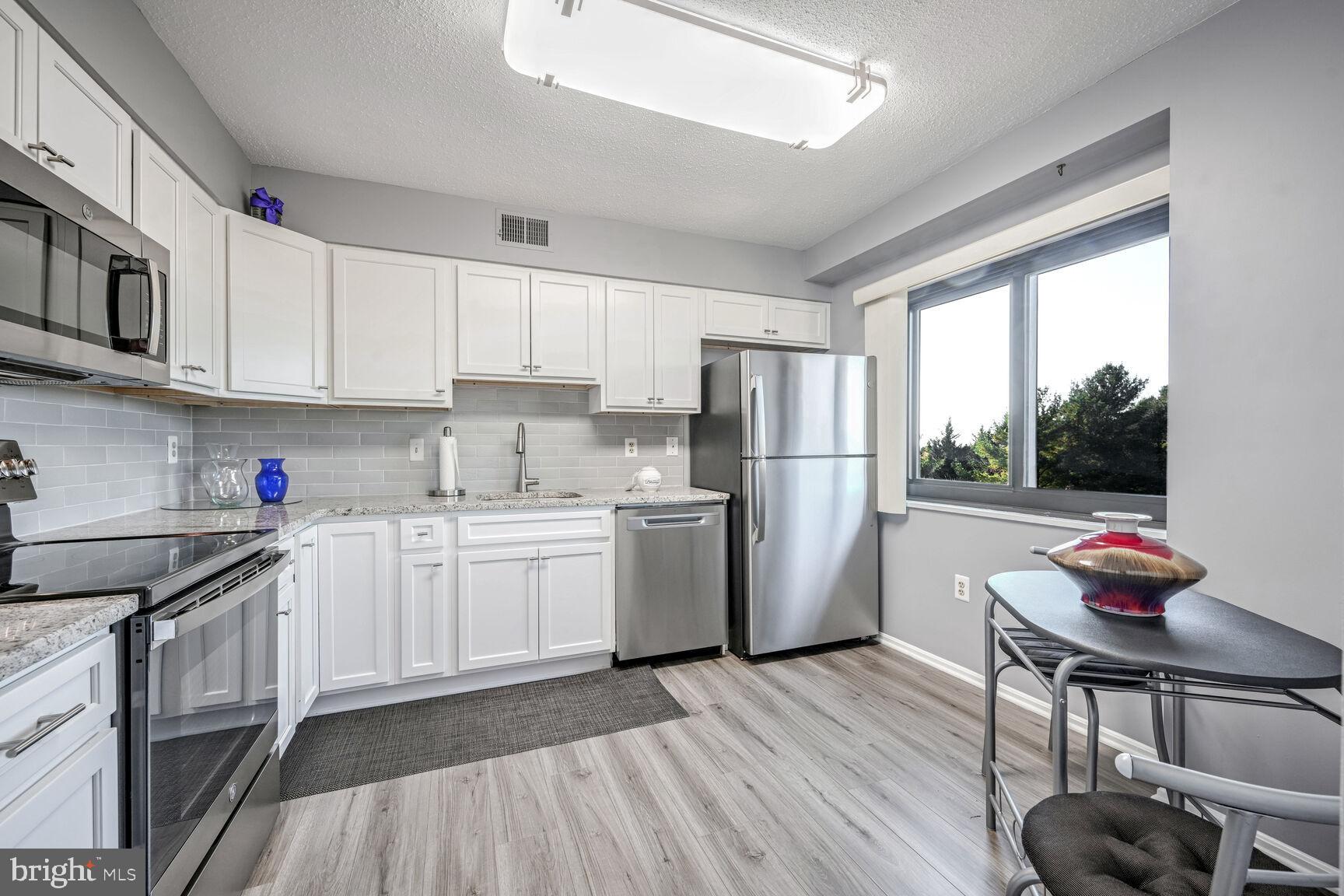 ROSSMOOR LEISURE WORLD - Residential