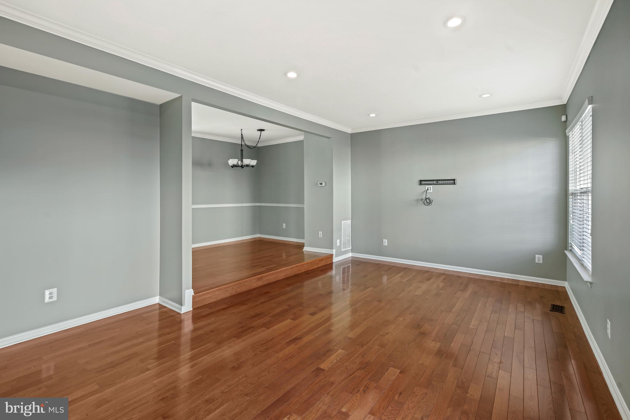 LAKE RIDGE - SPRINGWOODS - Residential Lease