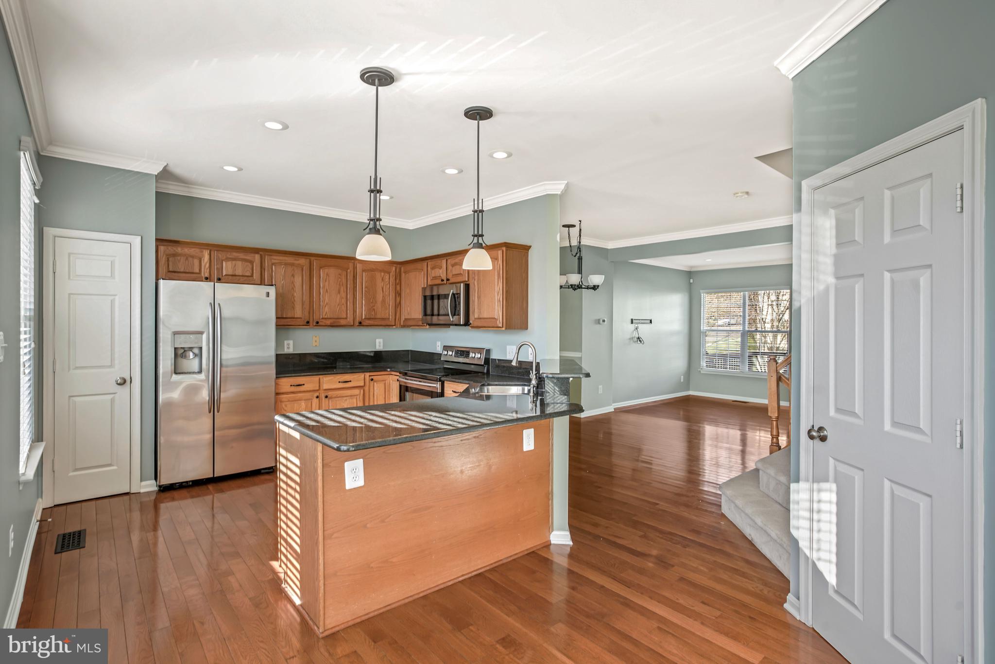 LAKE RIDGE - SPRINGWOODS - Residential Lease