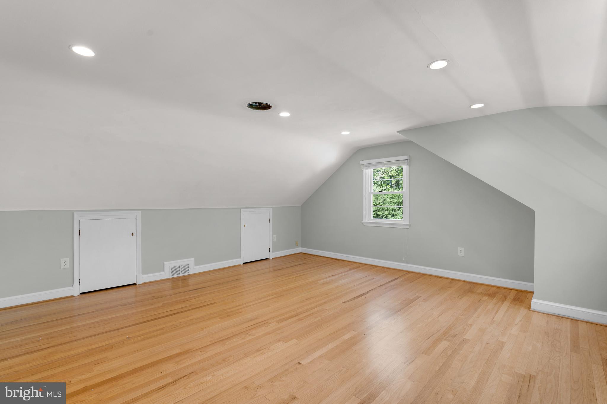 NORTH SEVERNSIDE - Residential