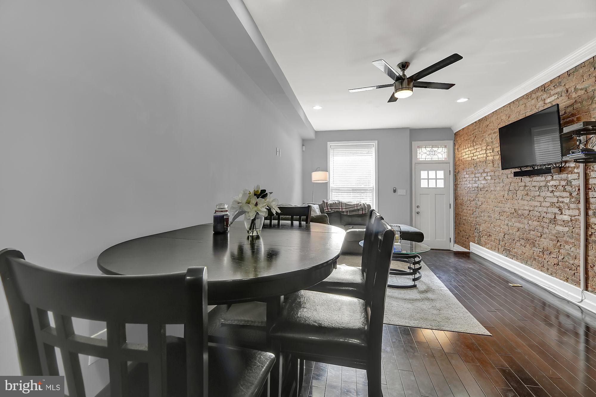 GREEKTOWN - Residential Lease