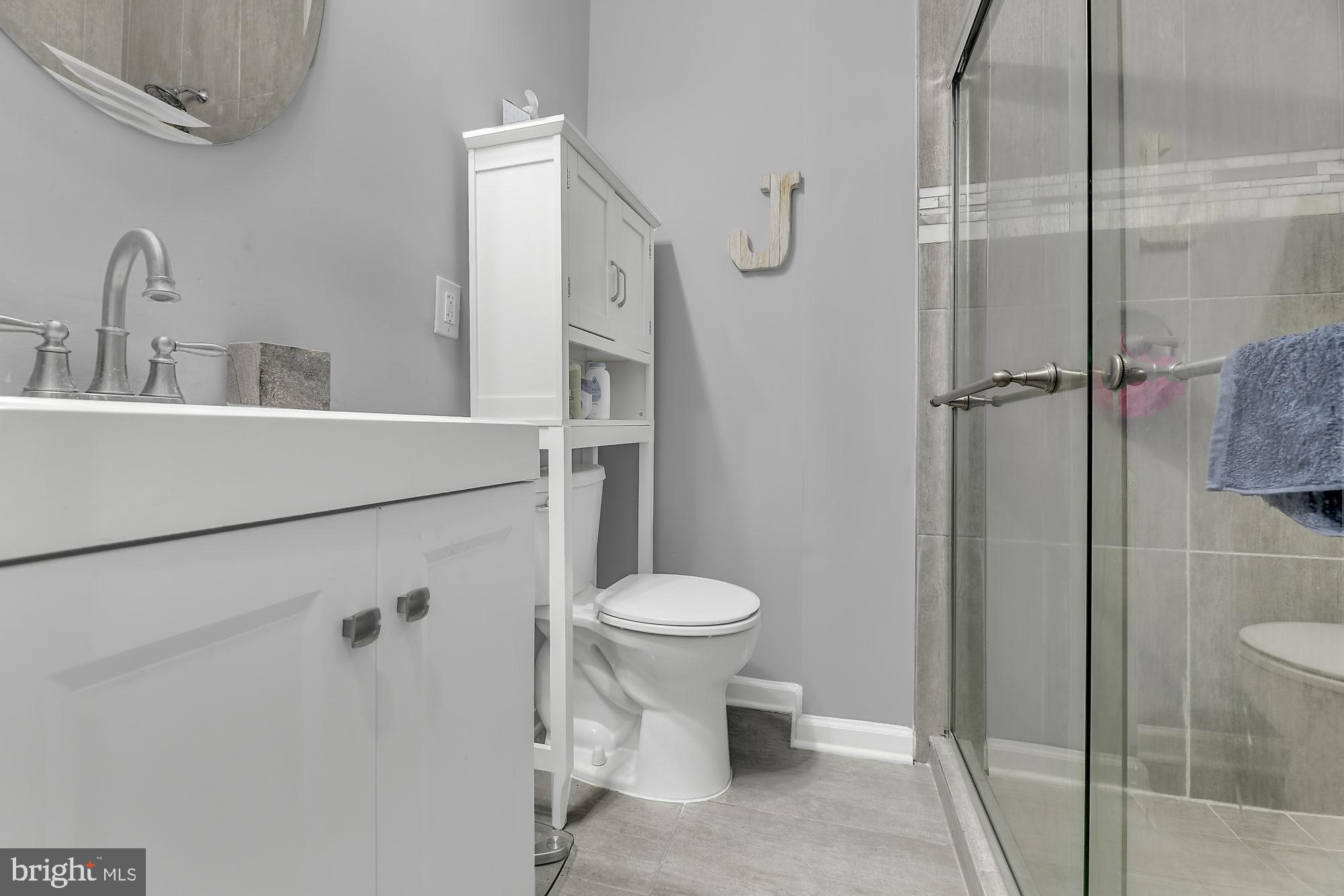 GREEKTOWN - Residential Lease