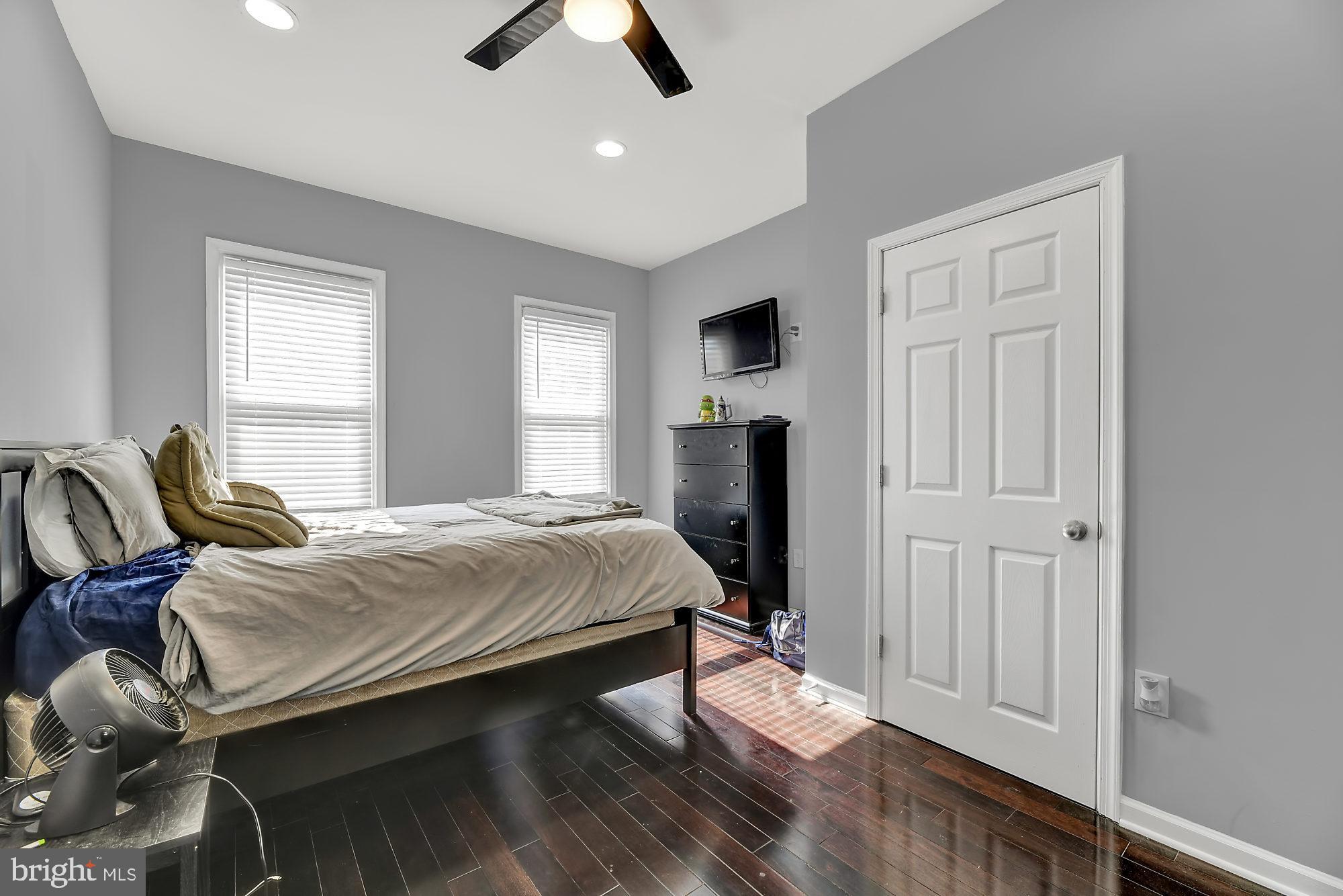 GREEKTOWN - Residential Lease