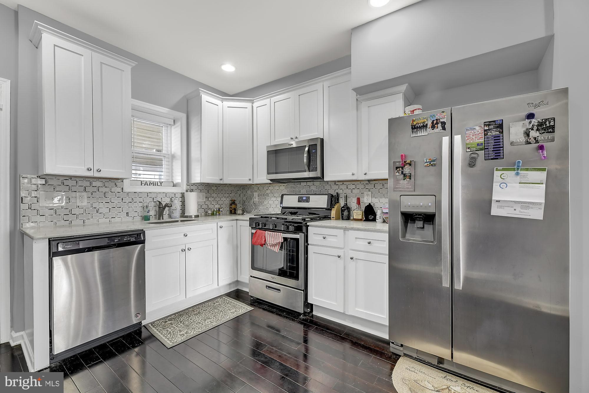 GREEKTOWN - Residential Lease