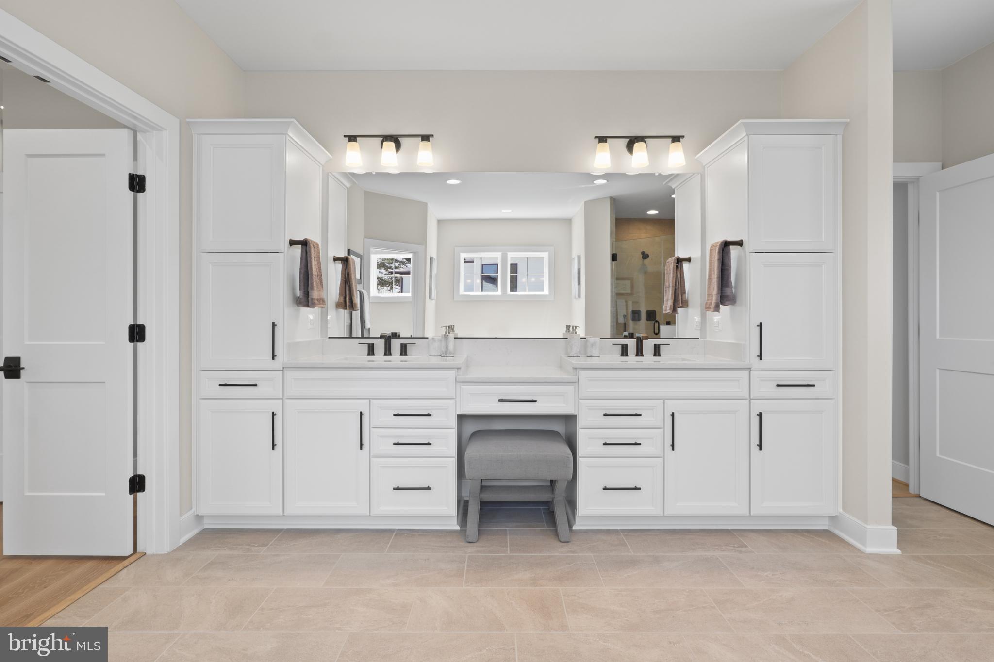 MANTUA HILLS - Residential