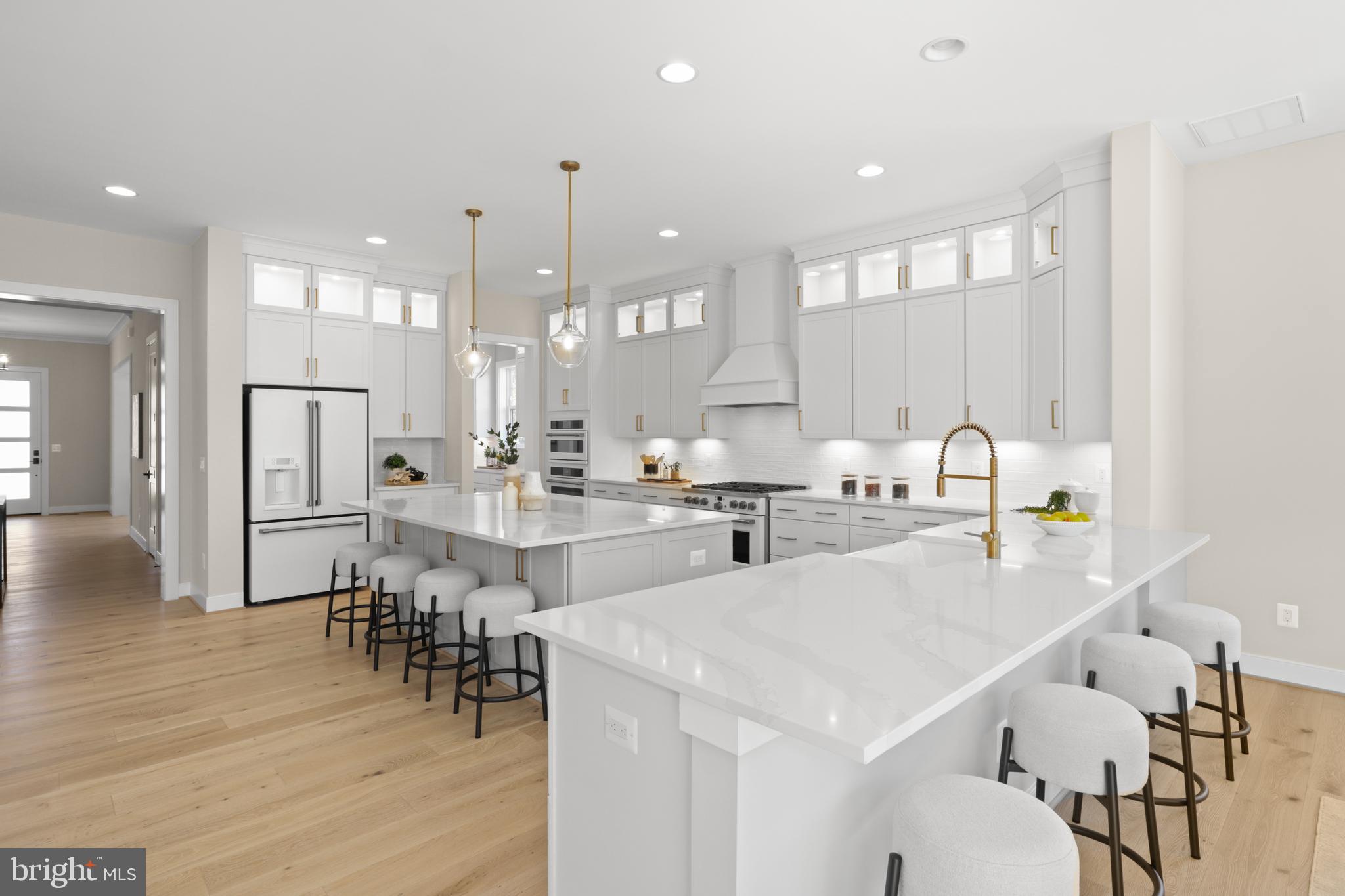 MANTUA HILLS - Residential