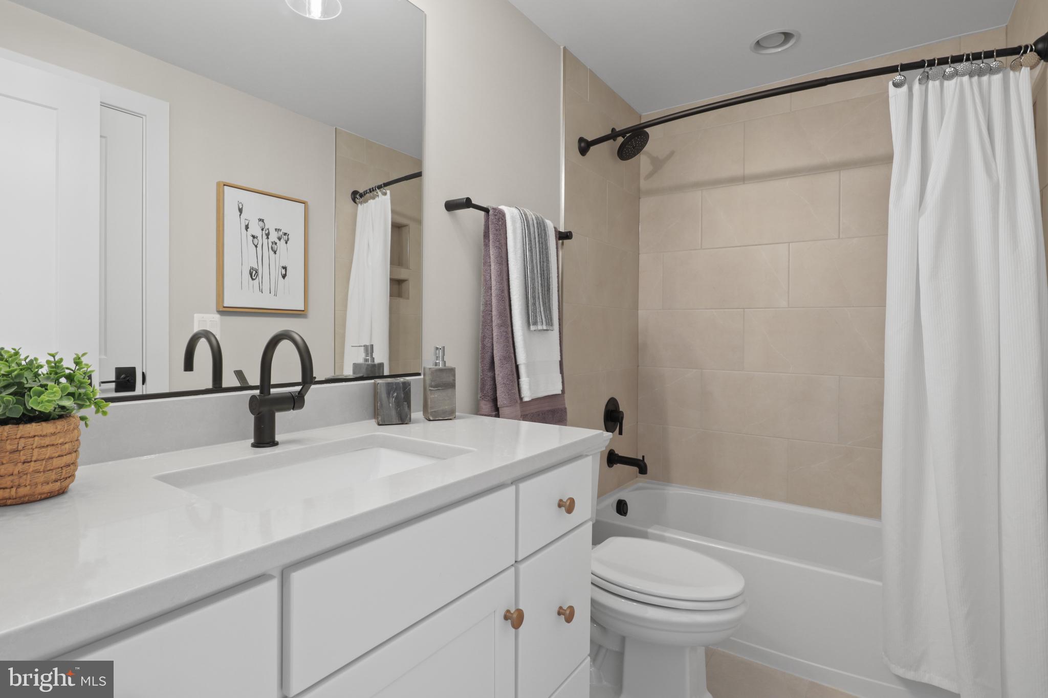 MANTUA HILLS - Residential