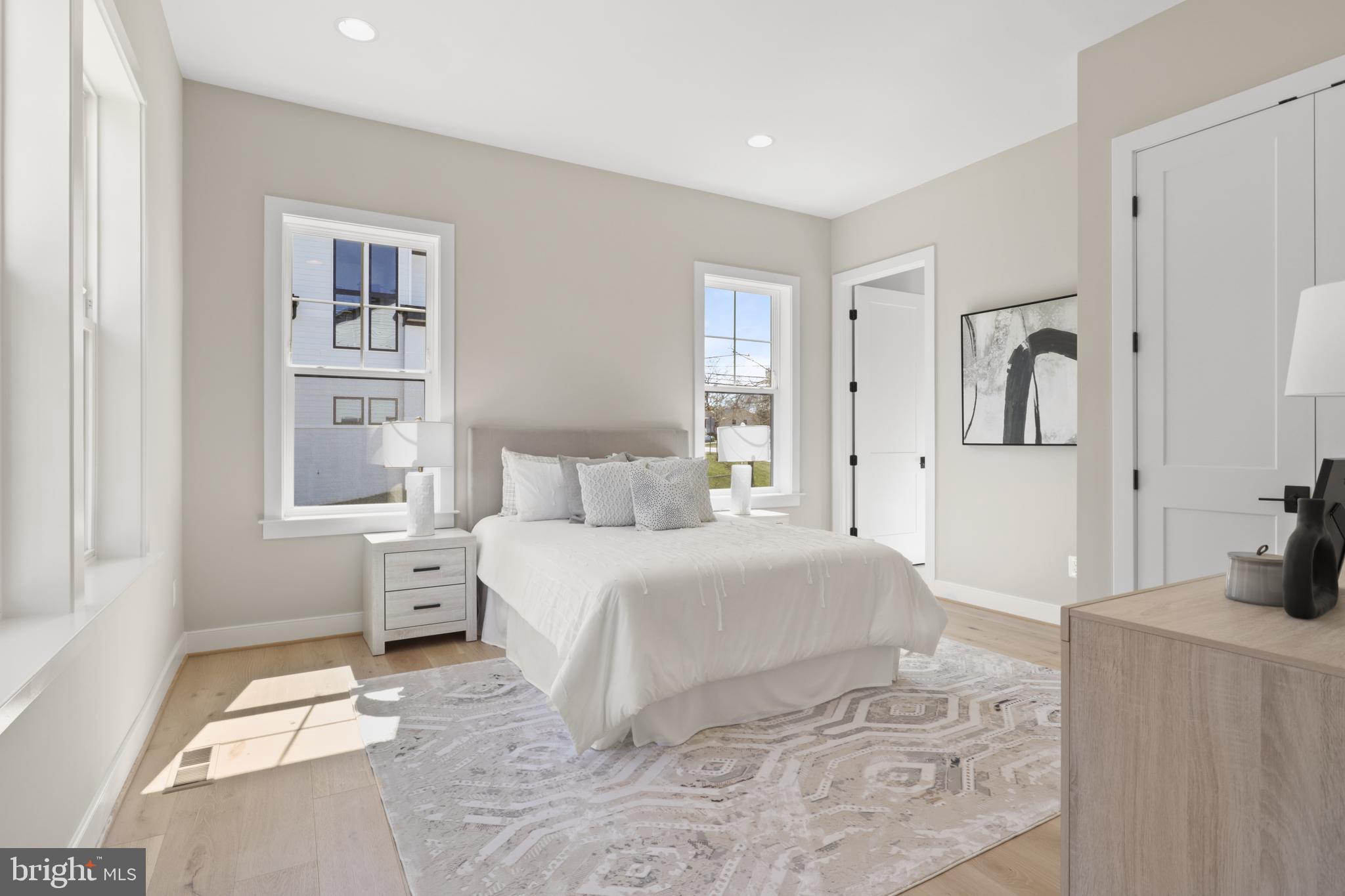 MANTUA HILLS - Residential