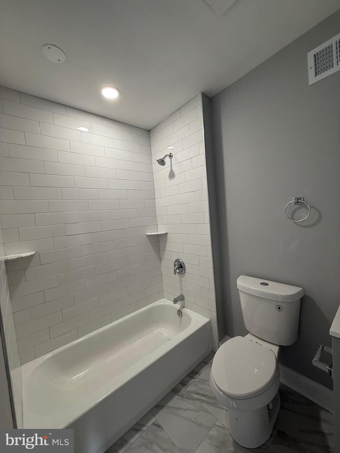 BIDDLE STREET - Residential Lease
