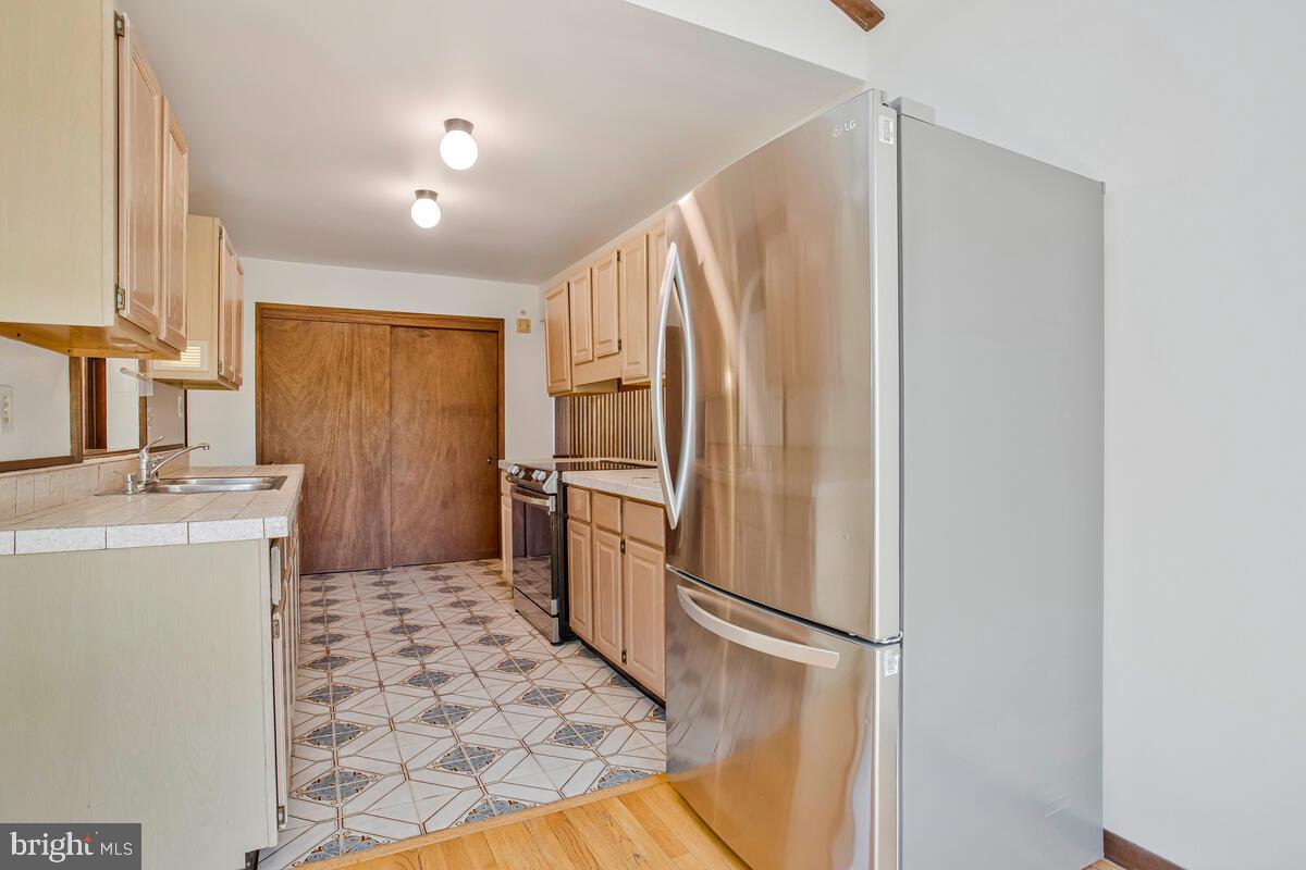 VILLAGE OF LONG REACH - Residential