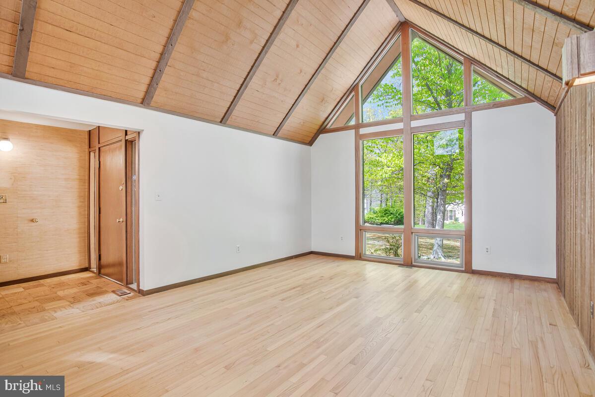 VILLAGE OF LONG REACH - Residential