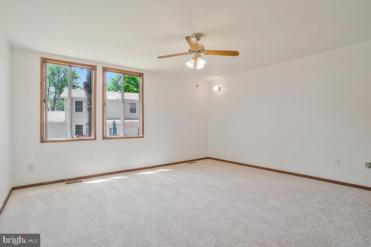 VILLAGE OF LONG REACH - Residential