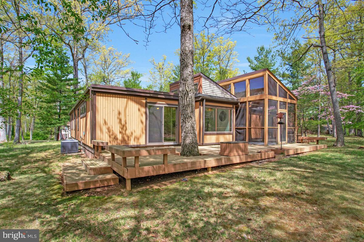 VILLAGE OF LONG REACH - Residential