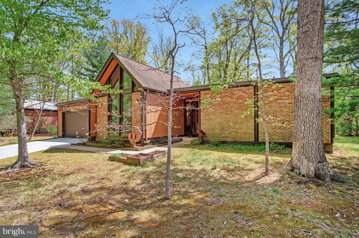 VILLAGE OF LONG REACH - Residential