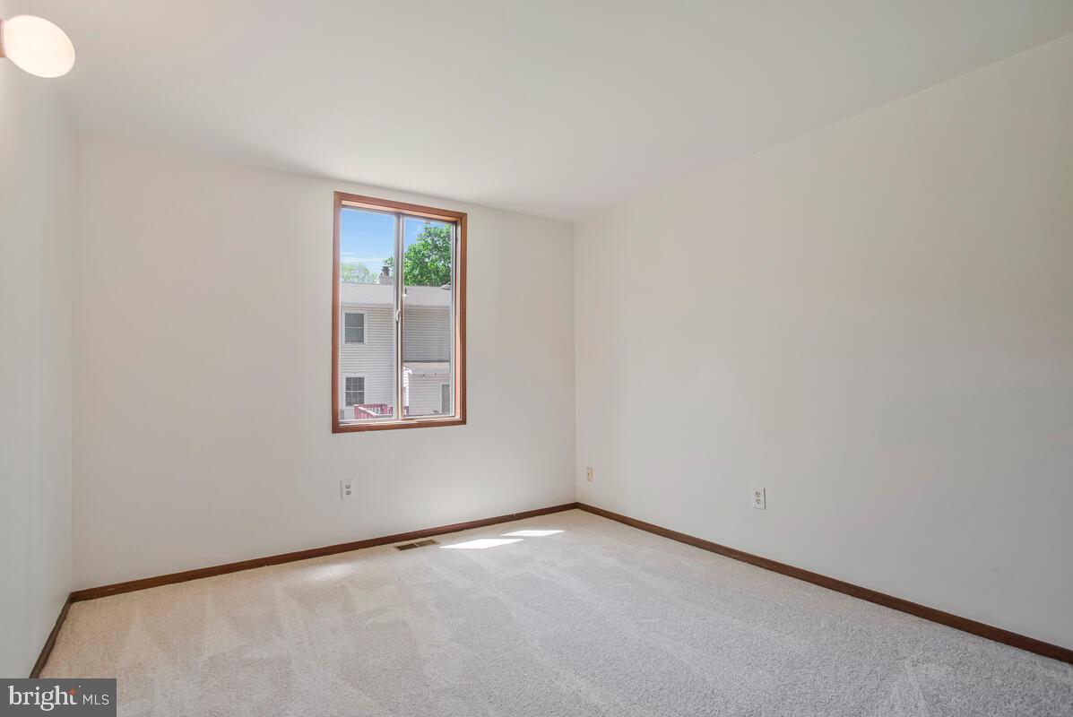 VILLAGE OF LONG REACH - Residential