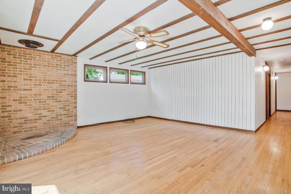 VILLAGE OF LONG REACH - Residential