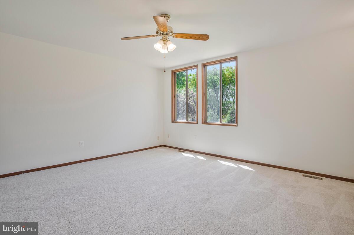 VILLAGE OF LONG REACH - Residential