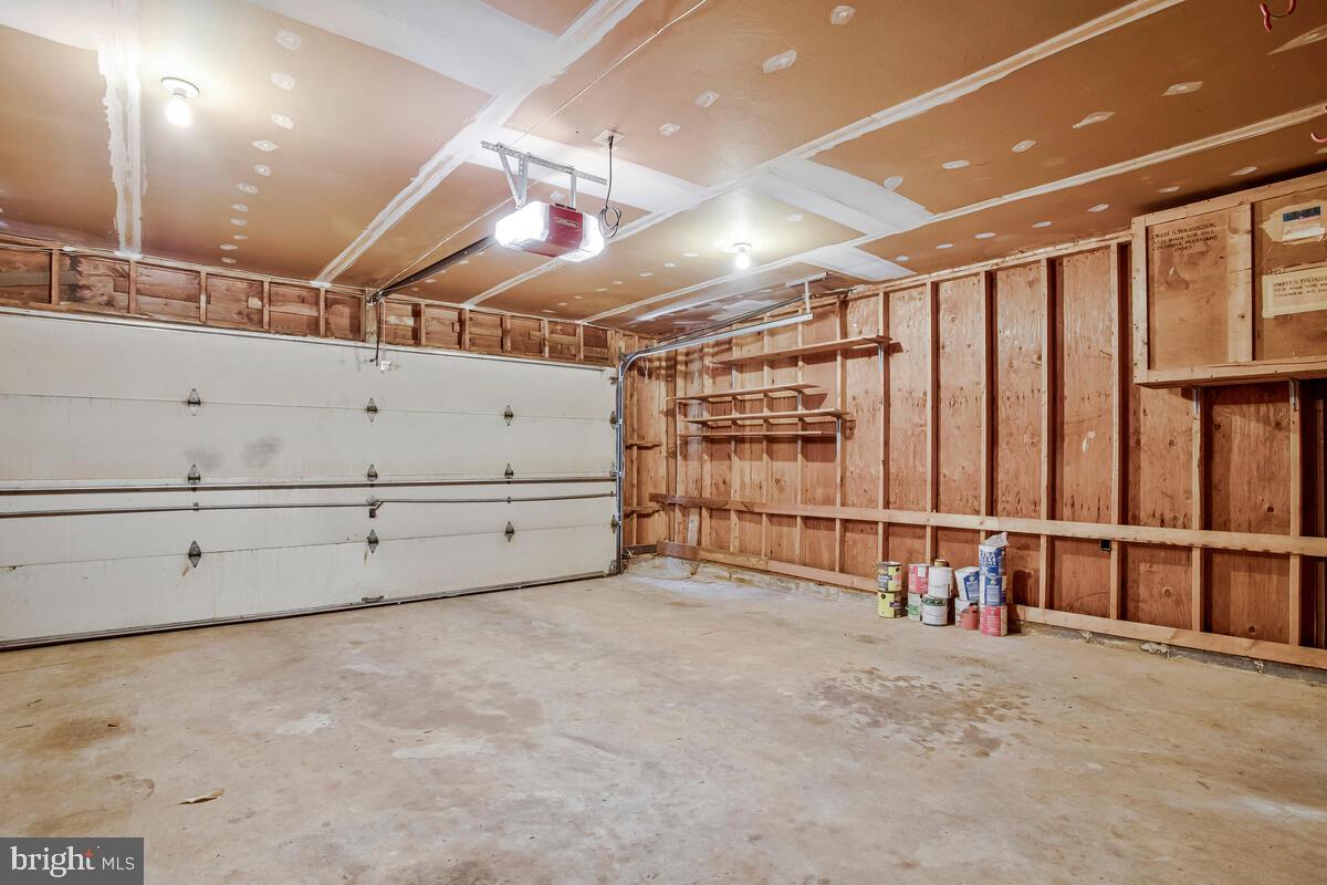 VILLAGE OF LONG REACH - Residential