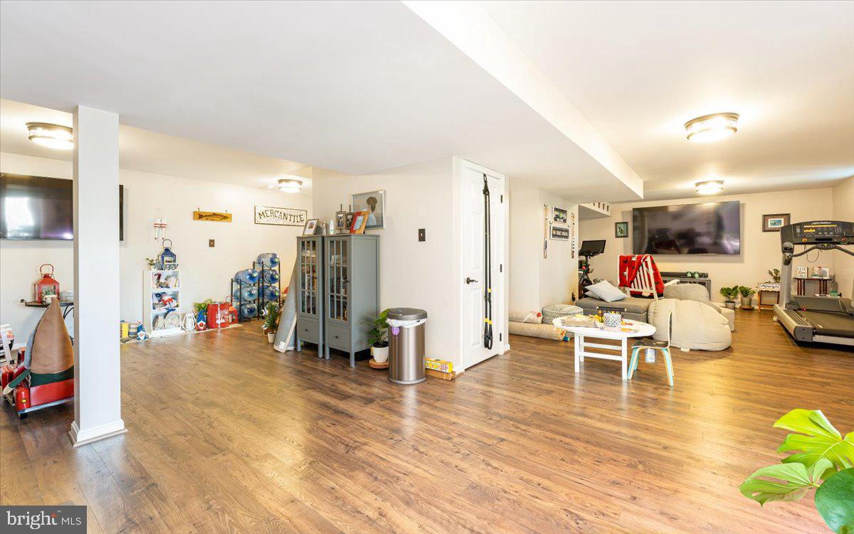 BLUNT COMMONS - Residential