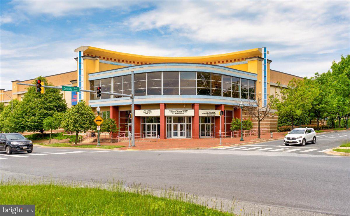 BLUNT COMMONS - Residential