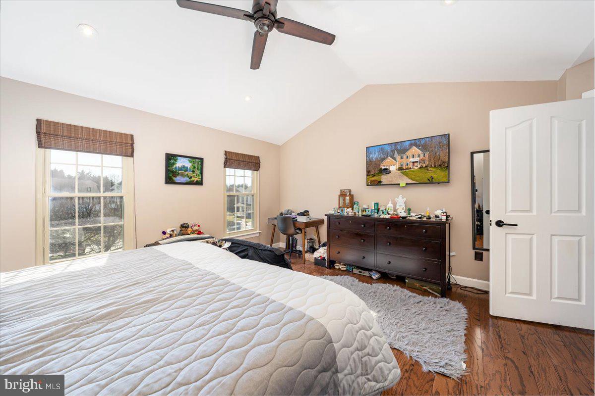 BLUNT COMMONS - Residential