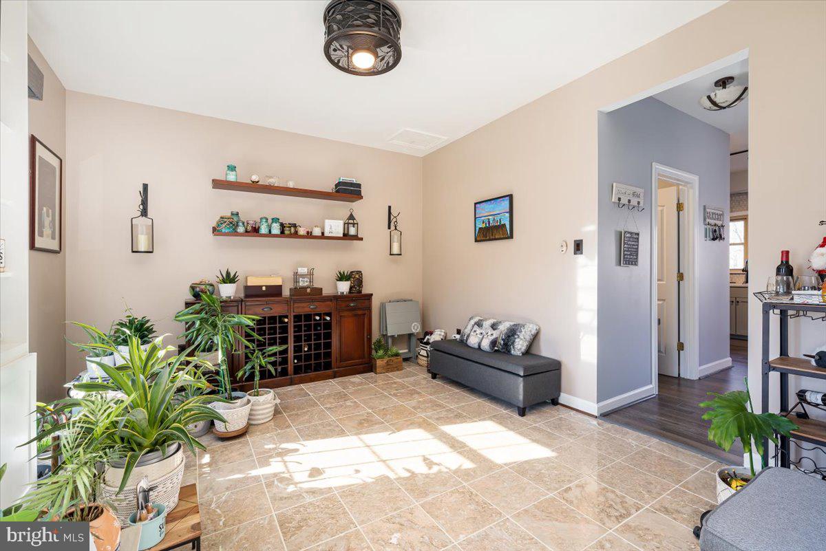 BLUNT COMMONS - Residential