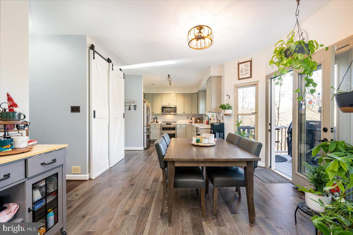 BLUNT COMMONS - Residential