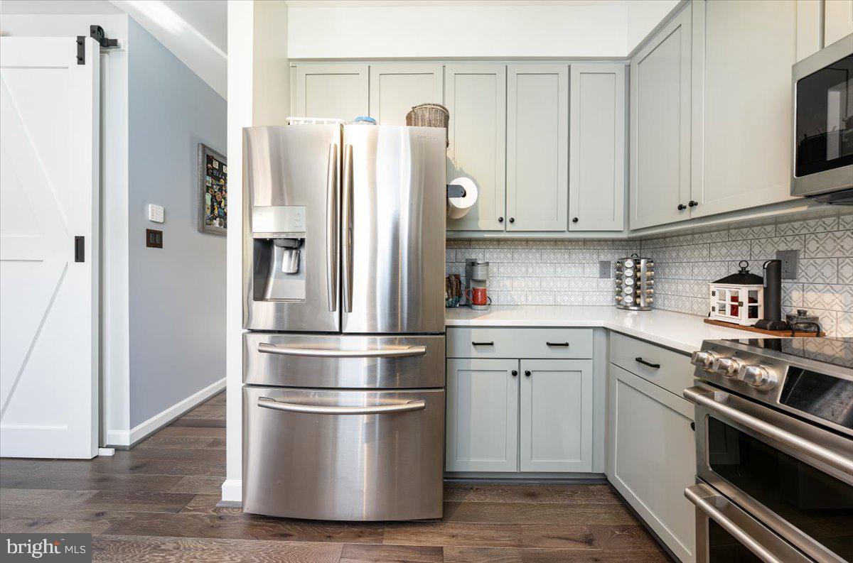 BLUNT COMMONS - Residential