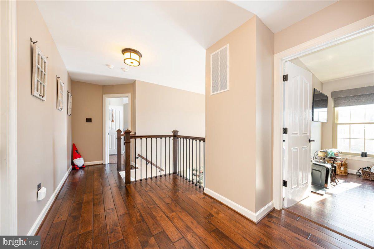 BLUNT COMMONS - Residential