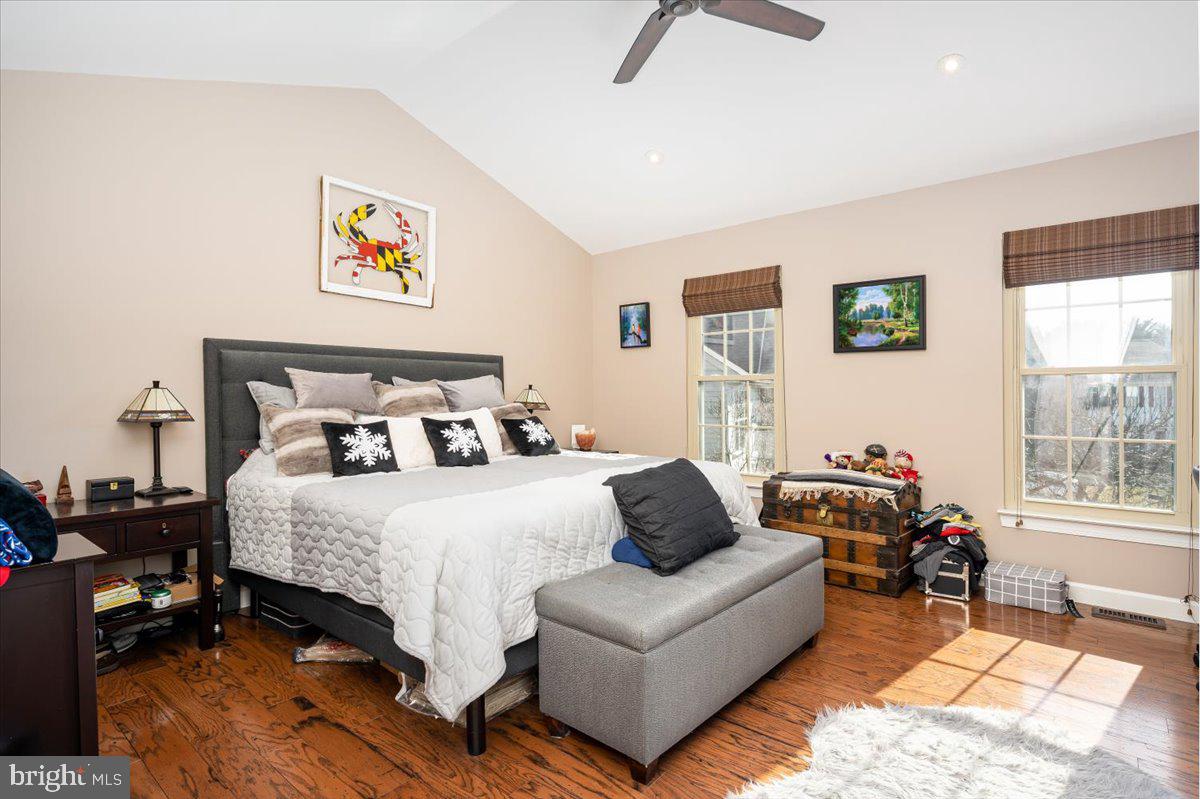 BLUNT COMMONS - Residential