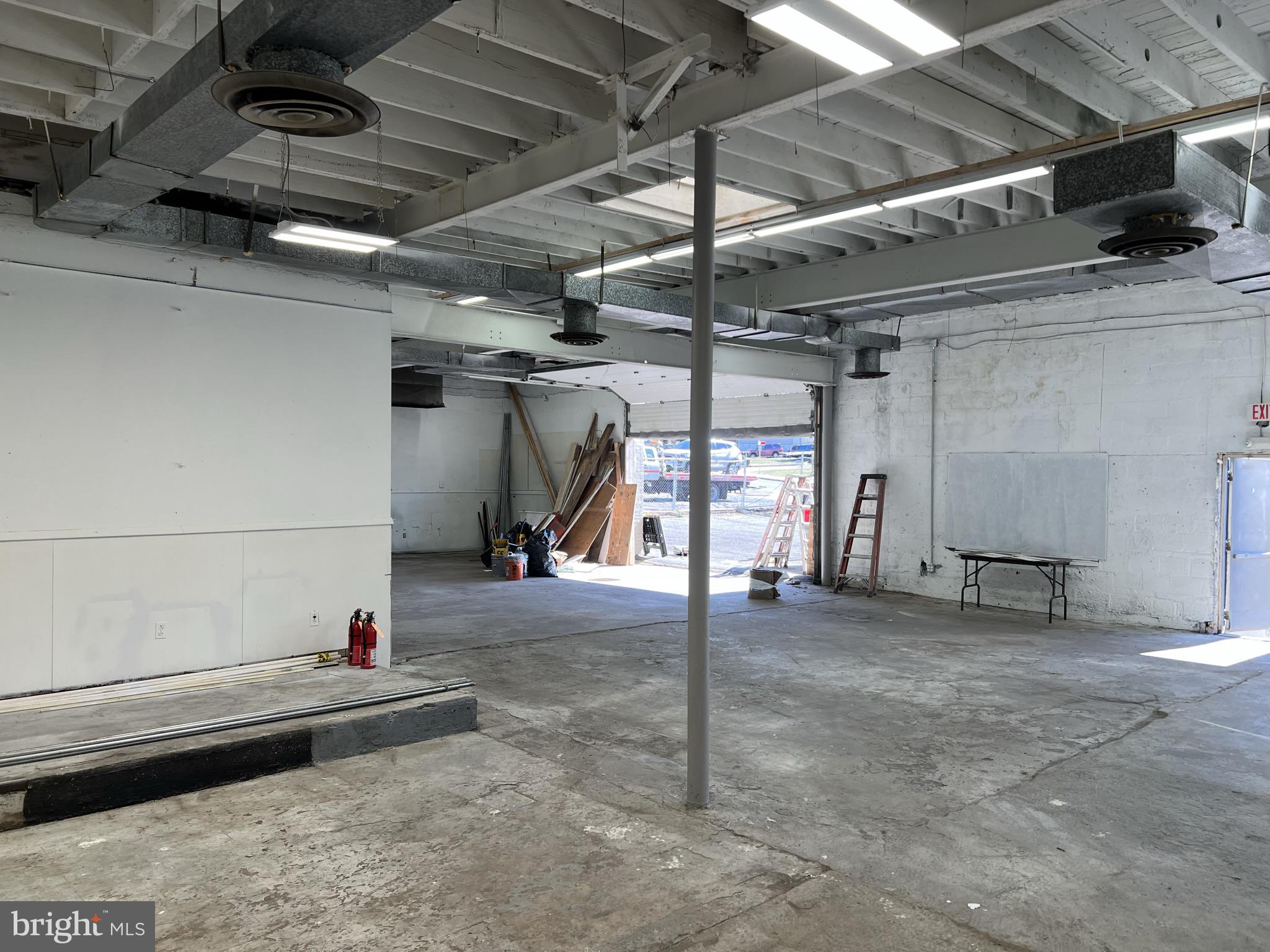 CAPITOL HEIGHTS - Commercial Lease