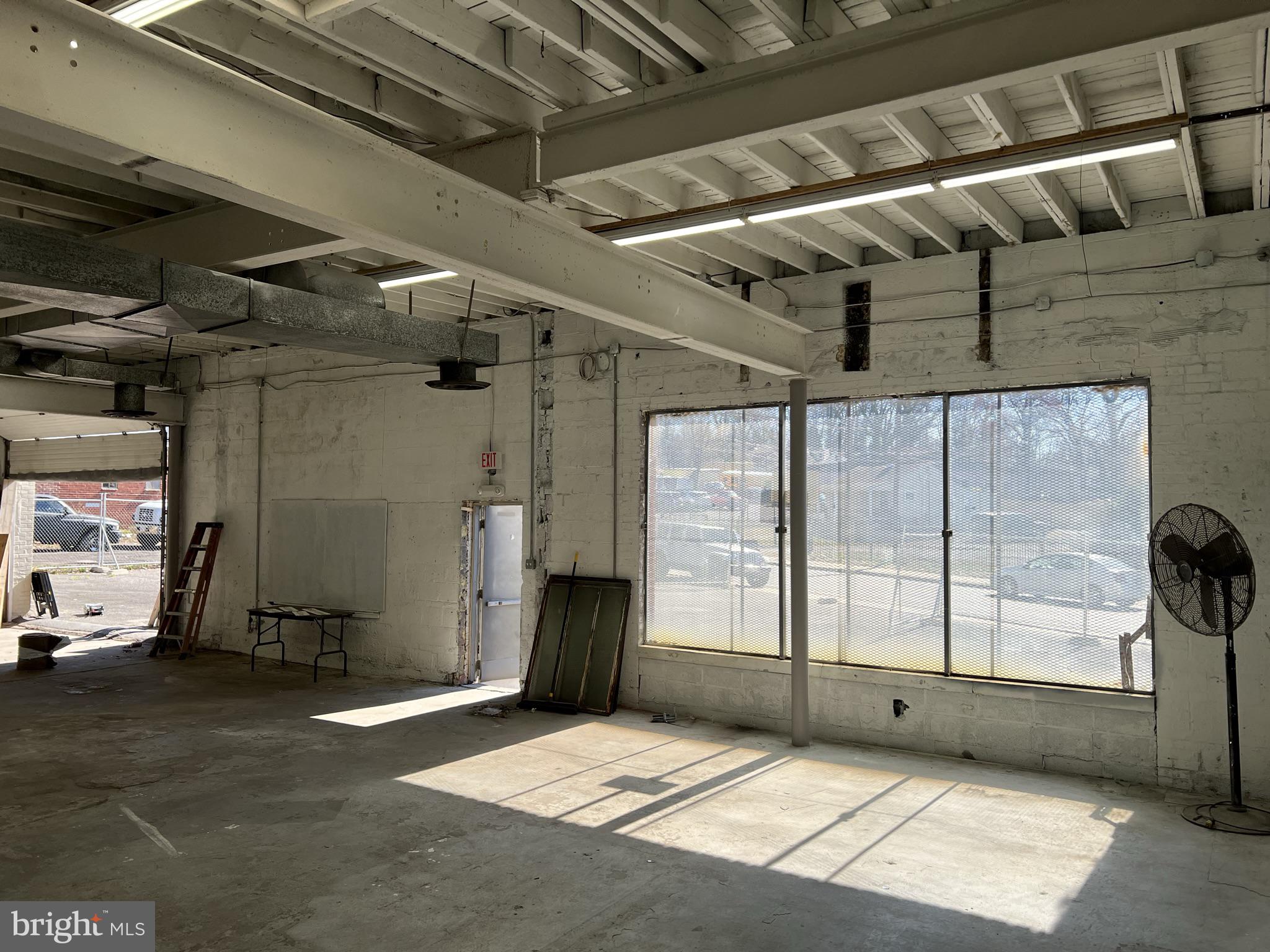 CAPITOL HEIGHTS - Commercial Lease