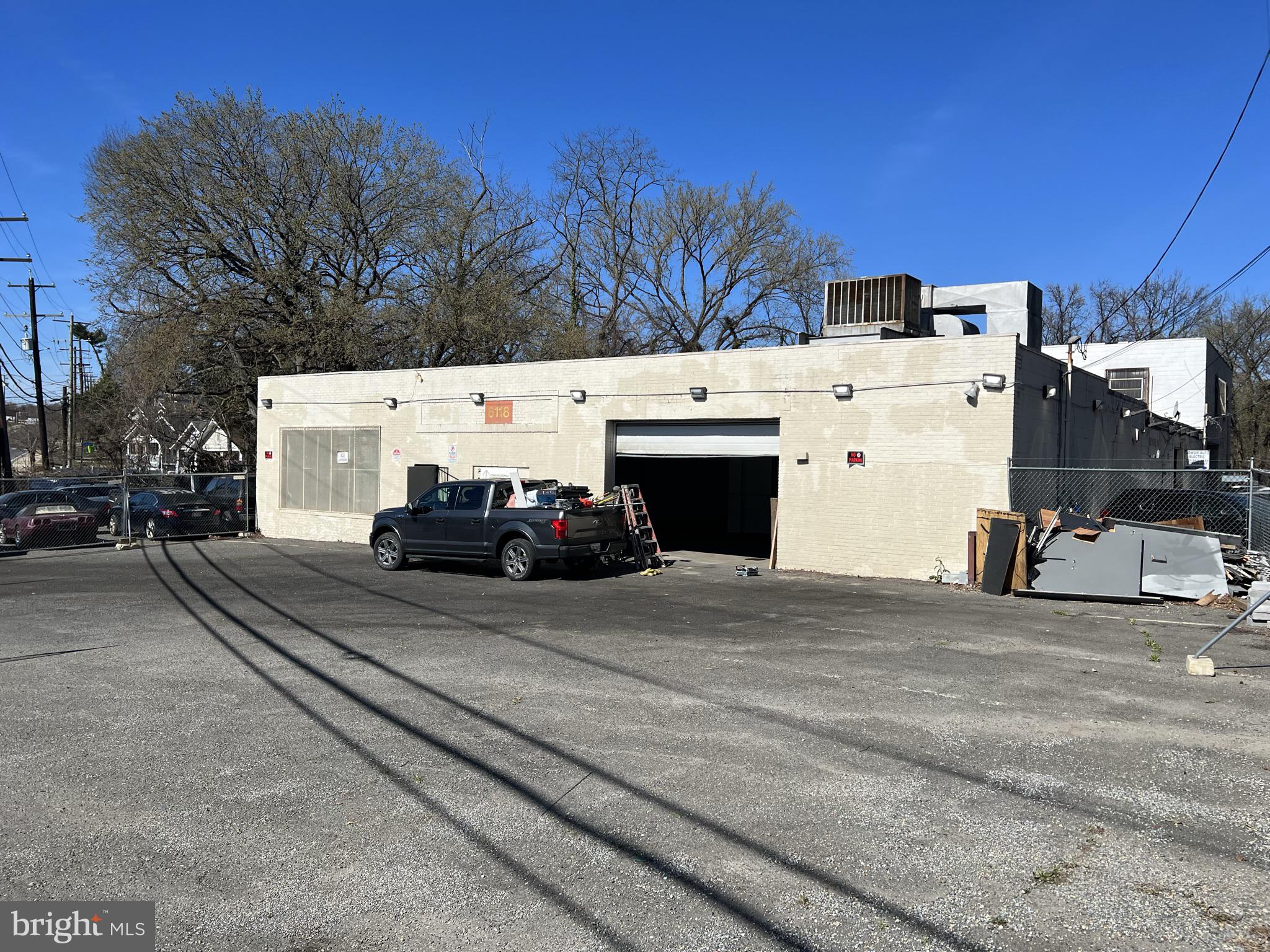 CAPITOL HEIGHTS - Commercial Lease