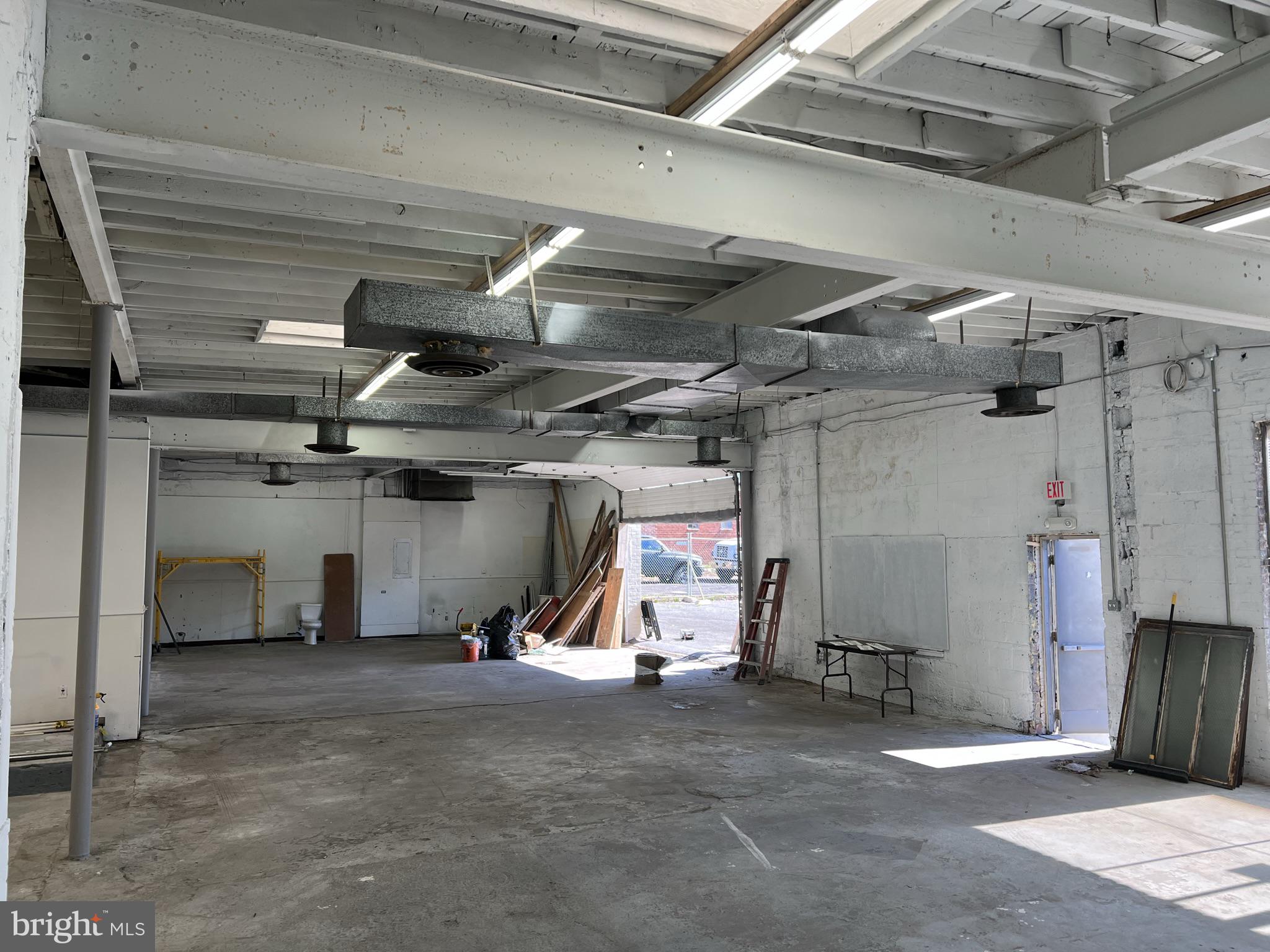 CAPITOL HEIGHTS - Commercial Lease