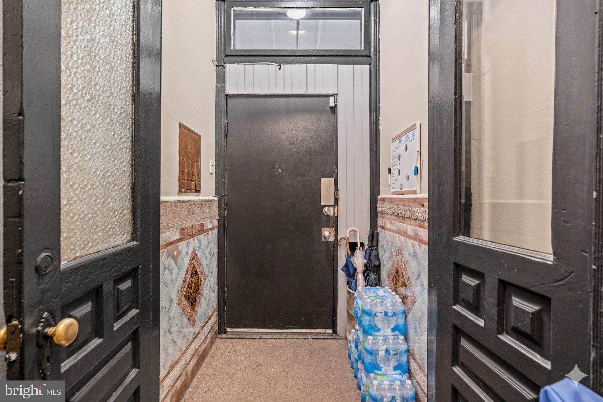 4125 WOODLAND AVENUE