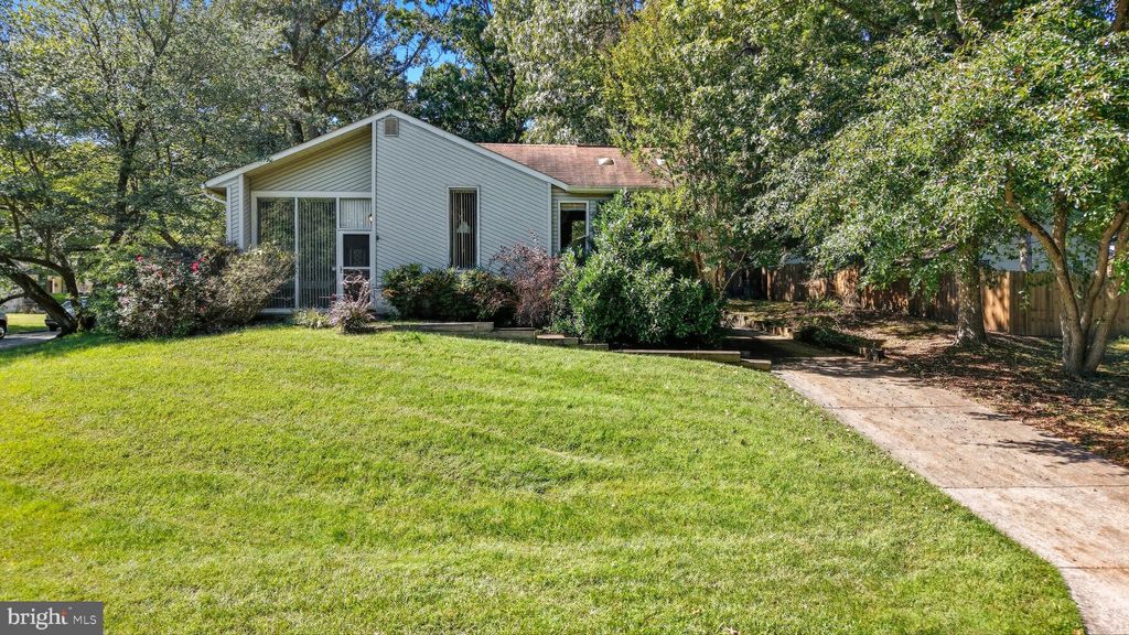 Photo of 26 Tennessee Avenue, PASADENA, MD 21122 (MLS # MDAA2127344)
