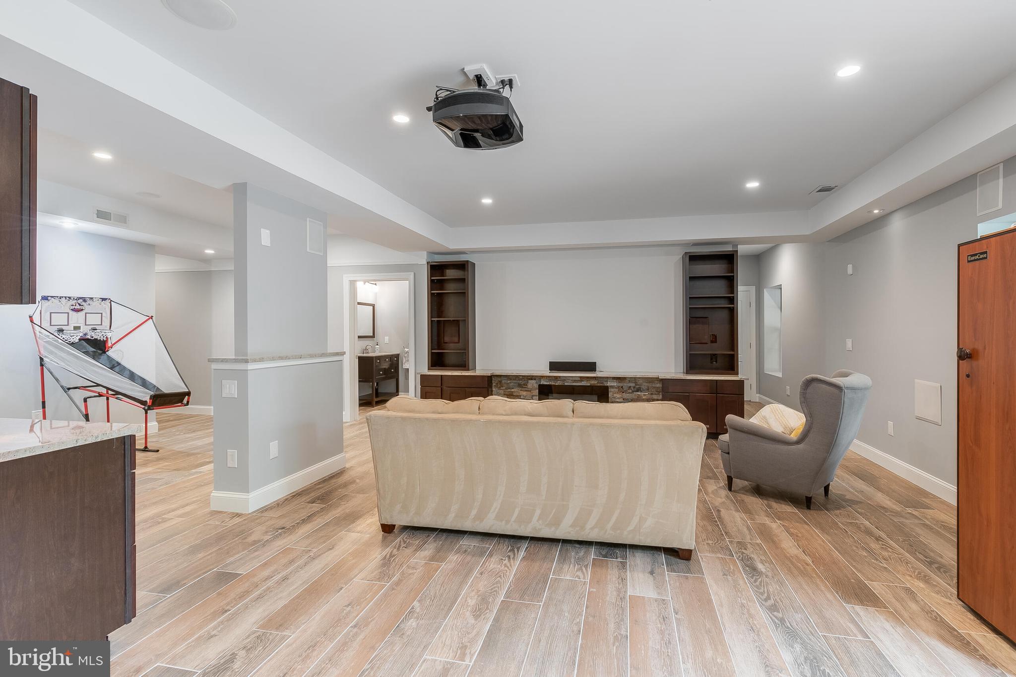 EVERGREEN VILLAGE - Residential