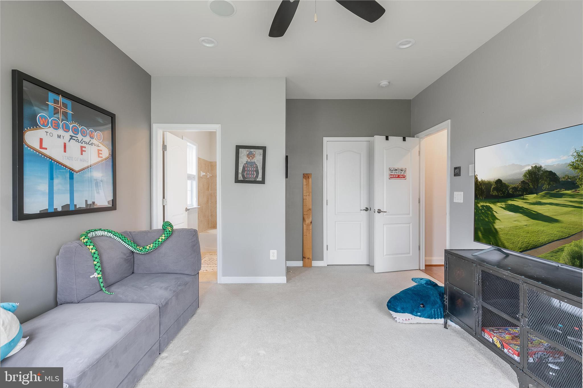 EVERGREEN VILLAGE - Residential