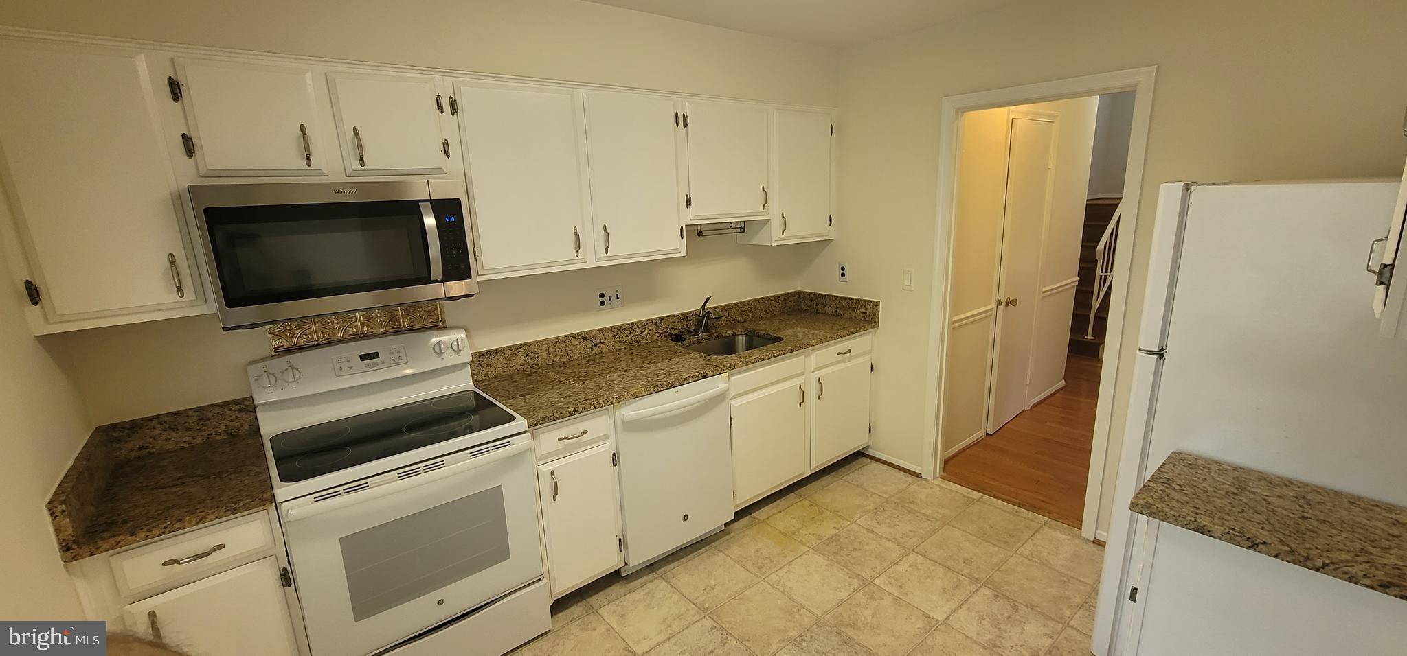 STRATHMEADE SQUARE - Residential Lease