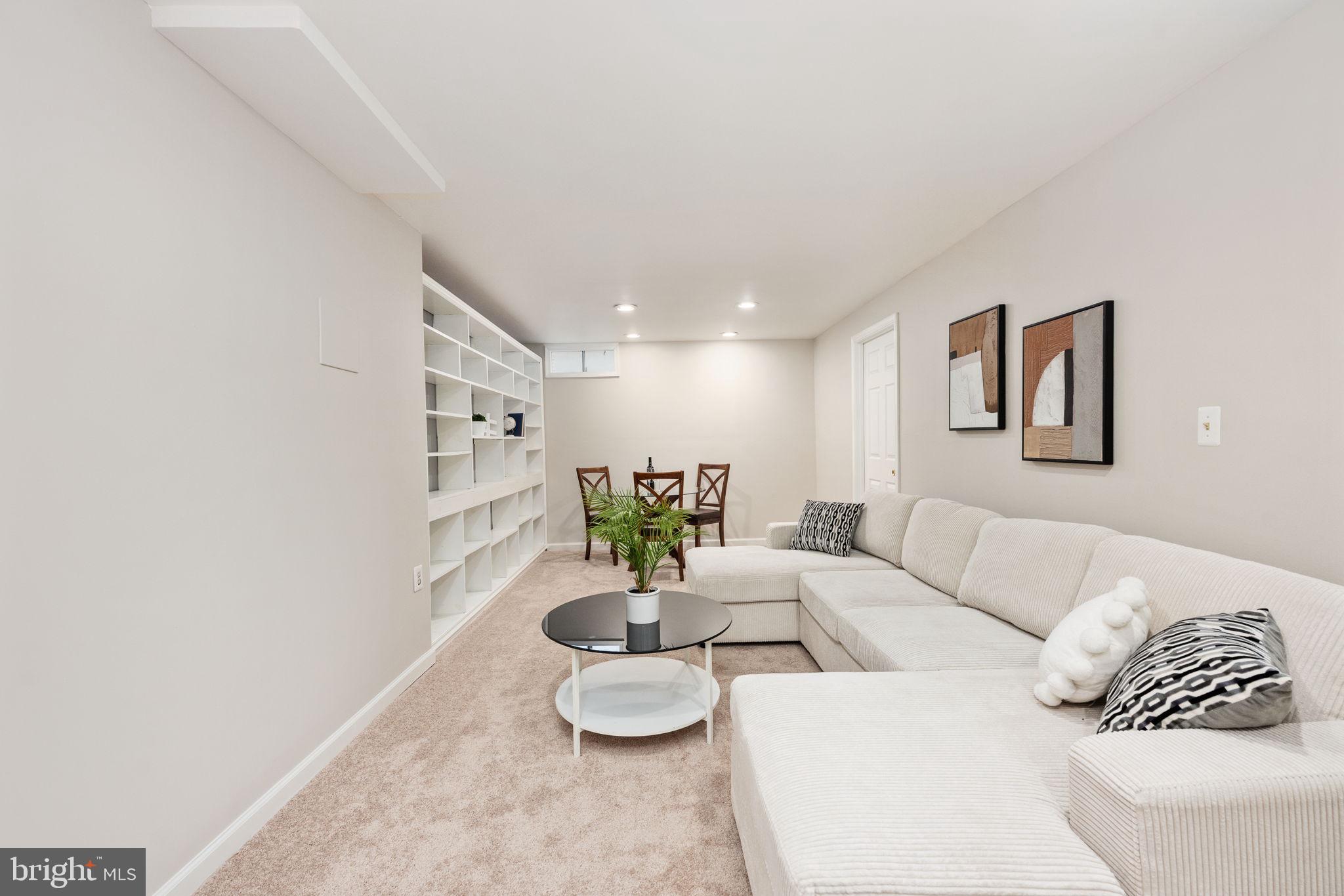 OAKENSHAW - Residential