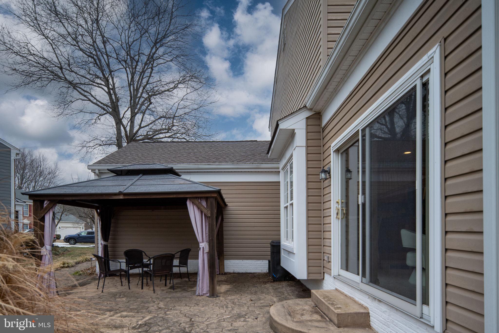 OAKENSHAW - Residential