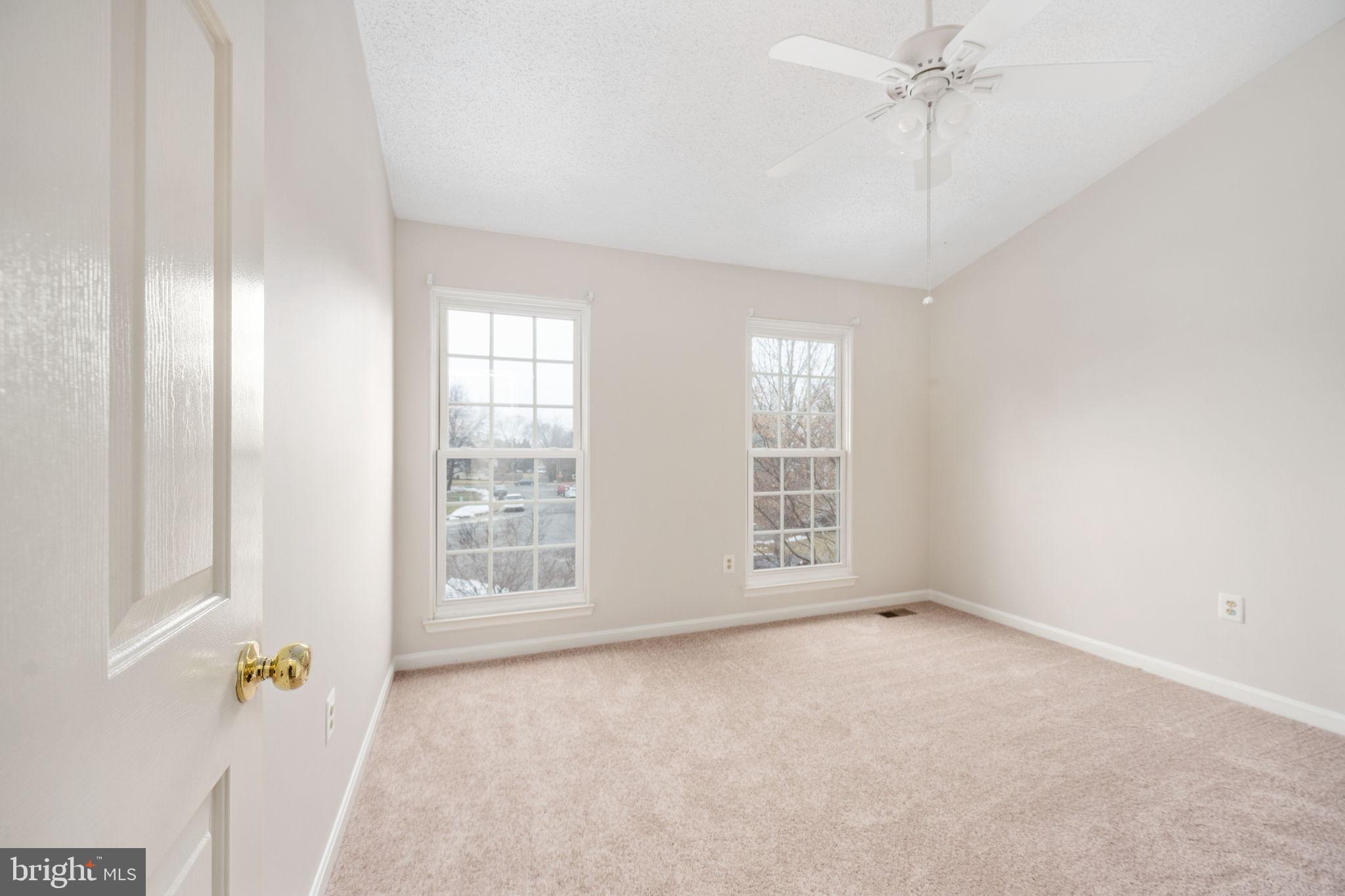 OAKENSHAW - Residential